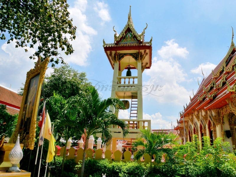 หอระฆังวัดหลวงพ่อเณร ภาพโดยร้านพวงหรีดธรรมะ