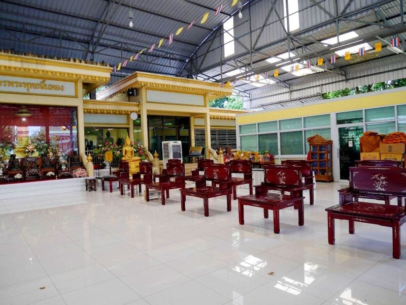 จุดทำบุญ วัดเทียนถวาย ภาพโดยร้านพวงหรีดธรรมะ