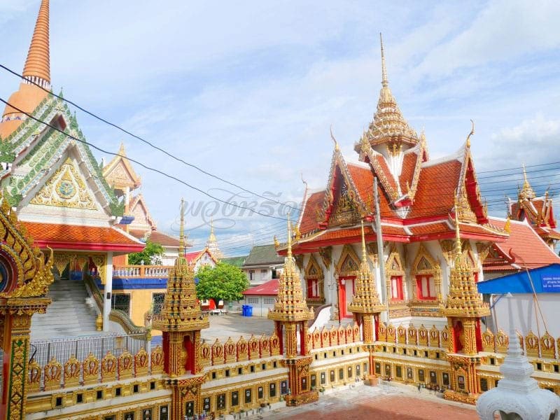 ภายในวัด วัดกล้าชอุ่ม ภาพโดยร้านพวงหรีดธรรมะ