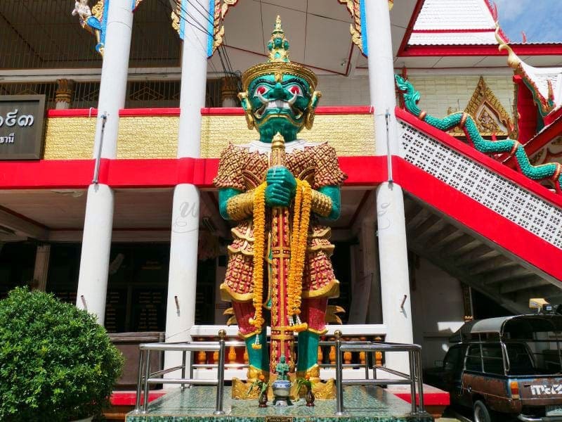 รูปปั้น วัดคุณหญิงส้มจีน ภาพโดยร้านพวงหรีดธรรมะ