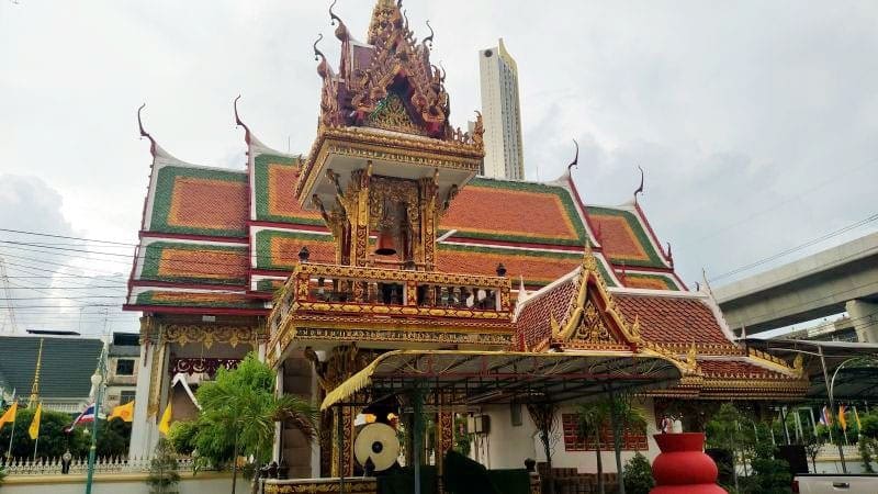 หอระฆัง วัดสุวรรณ คลองสาน ภาพโดยร้านพวงหรีดธรรมะ