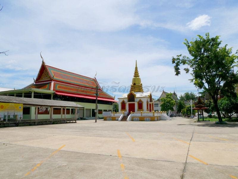 เจดีย์ วัดเทียนถวาย ภาพโดยร้านพวงหรีดธรรมะ